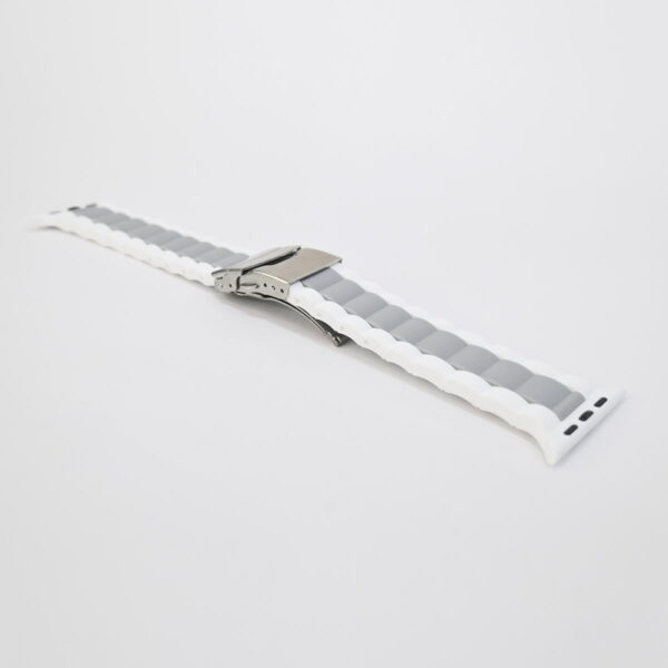 New Series 6 42mm/44mm/45mm Leather Vintage Style Strap White and Black - Image 3
